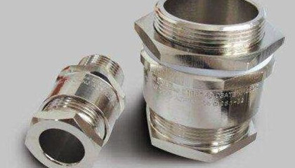 戶外如何確保金屬防水接頭的防水功能和安全性？