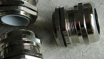 金屬電纜防水接頭怎么接比較好？